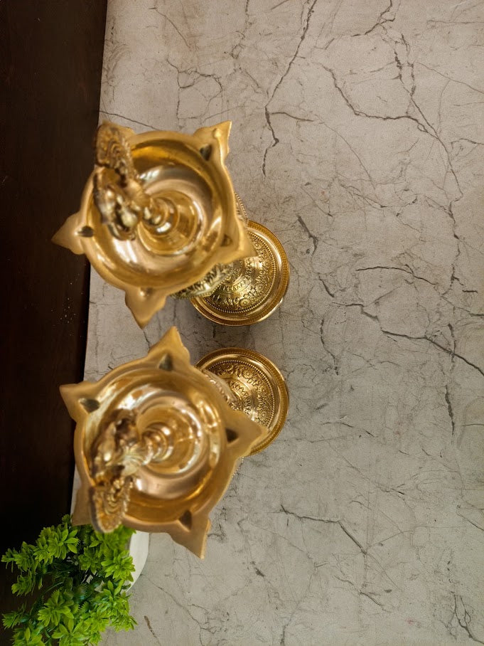 Premium Brass Fine Art Kuthu Vilakku | Exquisite Traditional Standing Oil Lamp for Pooja & Wedding Decor