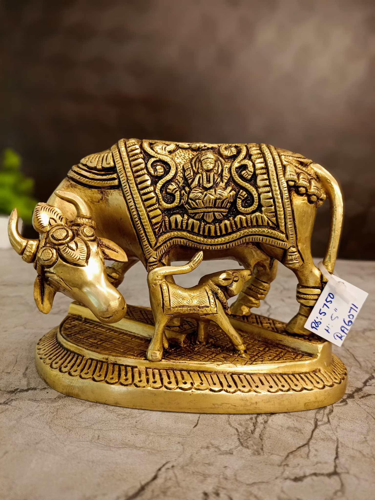 Antique Brass Kamadhenu Cow & Calf Idol | Traditional Sacred Cow Statue with Ornate Embossed Design | 5 Inch Pooja Room & Home Décor
