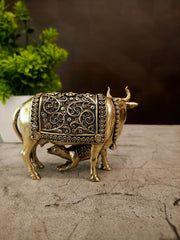 Premium Antique Brass Fine Art Cow And Calf Idol For Vastu Wealth And Home Decor