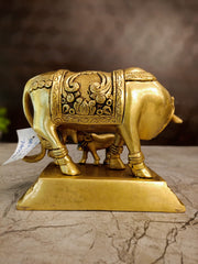 Antique Brass Cow & Calf Idol | Traditional Kamadhenu Brass Statue with Ornate Embossed Design | 5 Inch Pooja & Home Décor