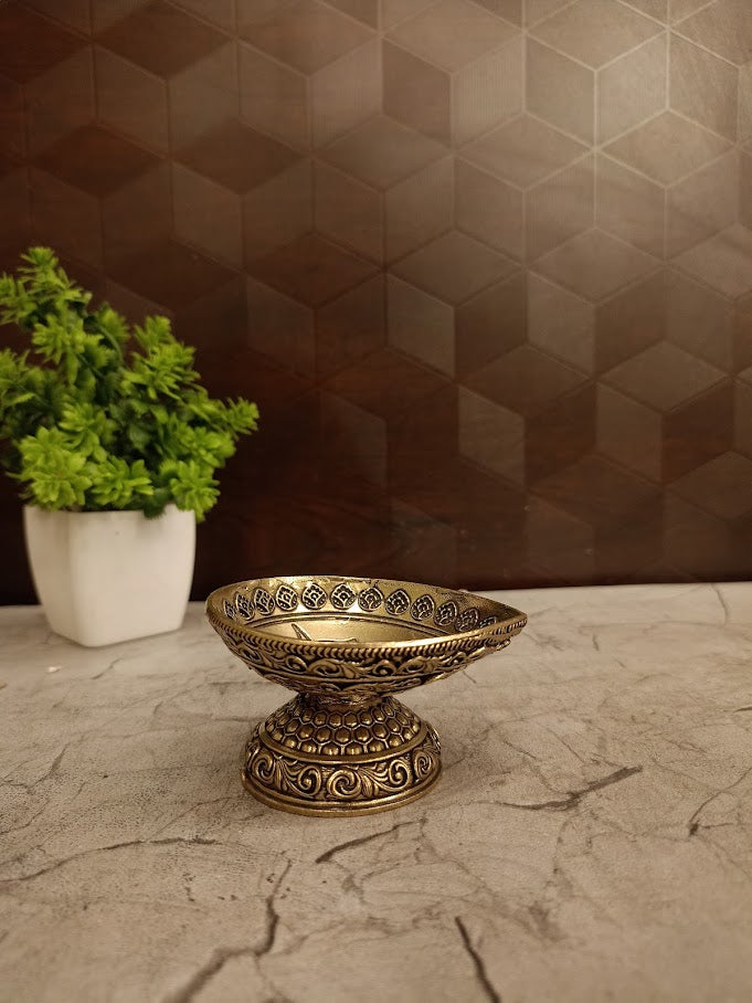 Premium Fine Art Brass Agal Diya | Traditional Karthigai Vilakku for Vastu & Luxury Festive Decor