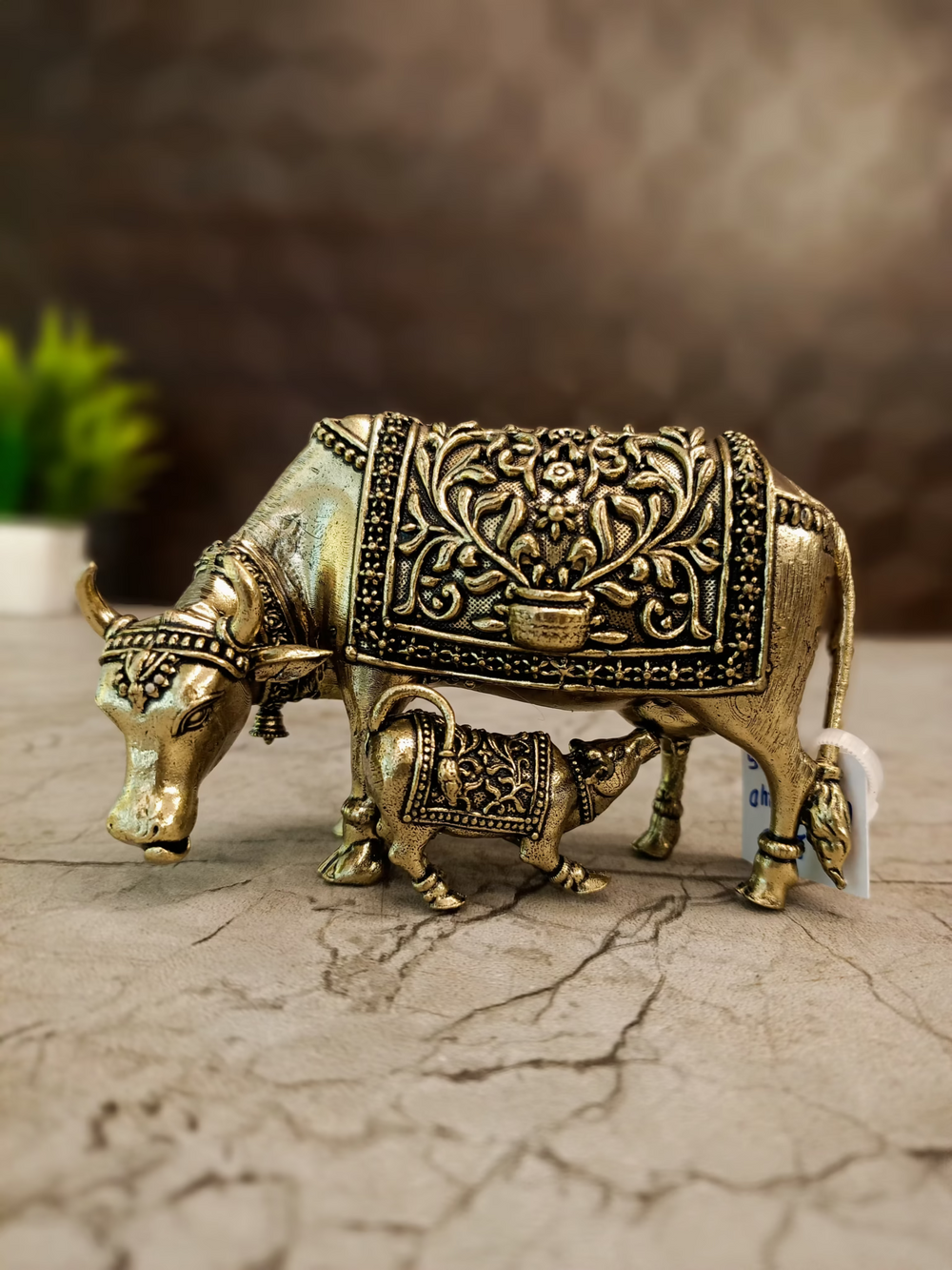 Antique Brass Cow & Calf Idol | Traditional Kamadhenu Brass Statue with Ornate Embossed Design | 2.5 Inch Pooja & Home Decor