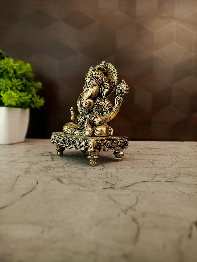 Premium Fine Art Brass Ganesha on Rectangle Pedestal | Contemporary Pillaiyar Masterpiece for Vastu & Luxury Decor