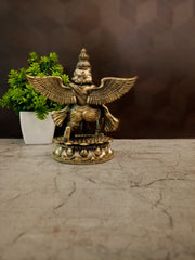 Brass Fine Art Garuda Idol | Majestic Karudan Statue for Vishnu Pooja & Vastu