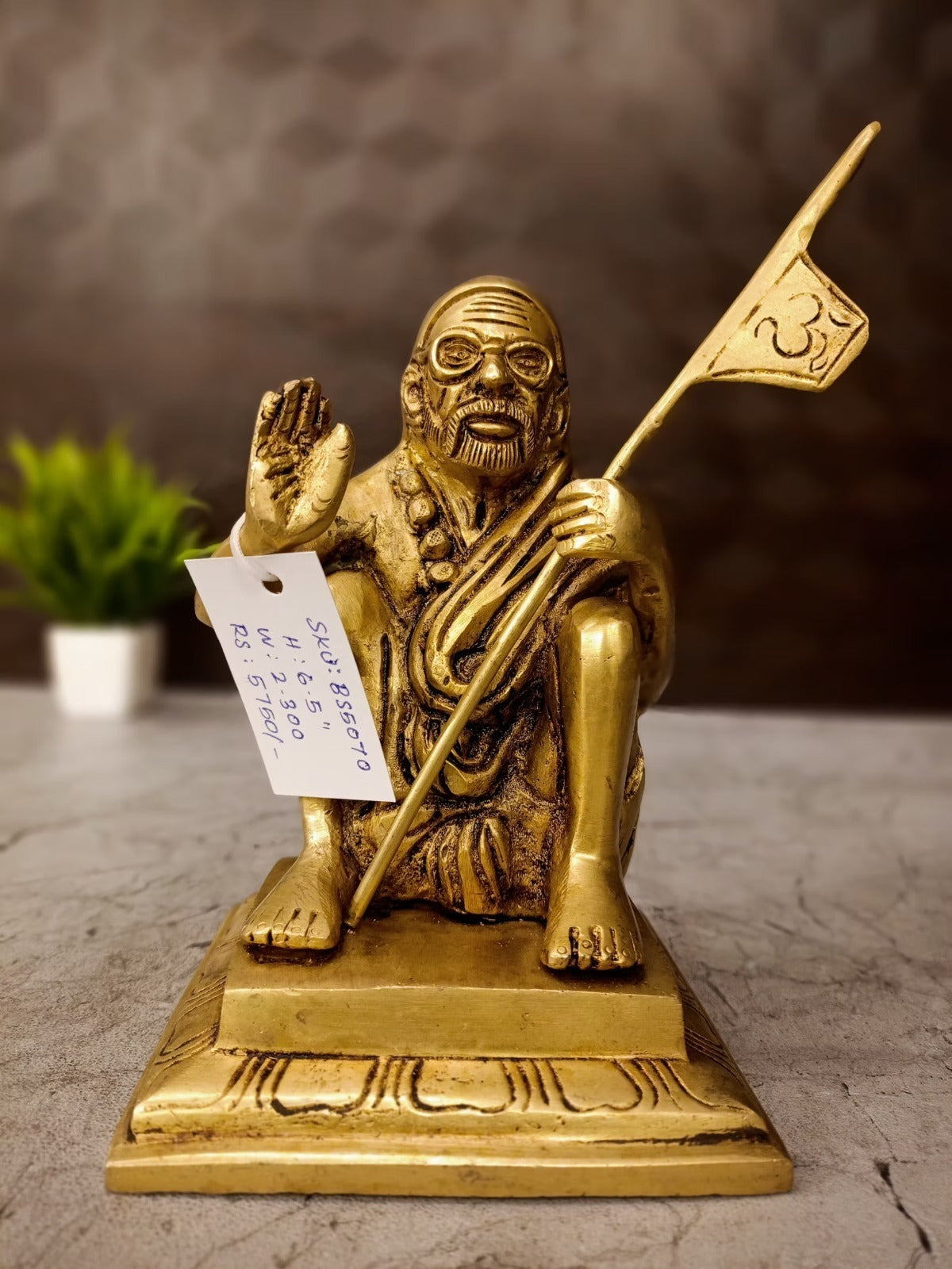 Premium Brass Kanchi Maha Periyava Idol | Serene Kanchipuram Sage Statue for Pooja & Spiritual Peace