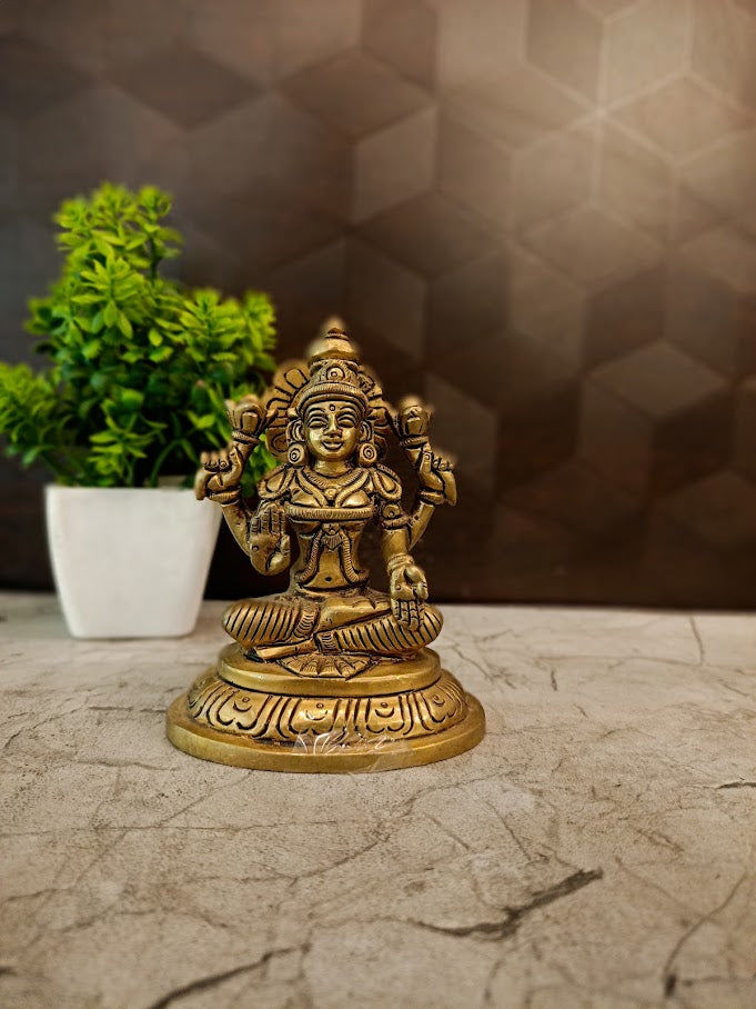 Premium Brass Goddess Lakshmi Idol | Divine Dhanalakshmi Statue for Vastu Wealth & Home Prosperity