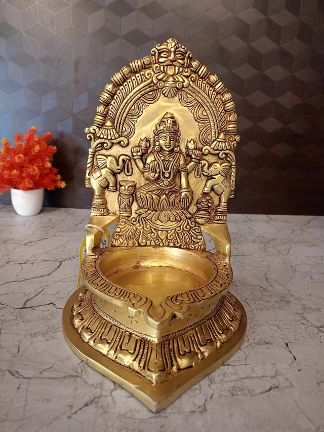 Premium Big Brass Lakshmi Diya | Majestic Gajalakshmi Vilakku for Vastu & Grand Heritage Decor