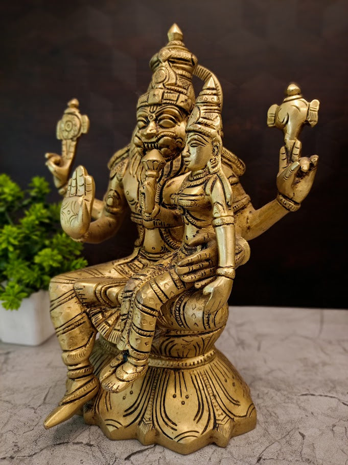 Majestic Brass Lakshmi Narasimmar Idol | Premium Protector Deity for Vastu, Fearlessness & Wealth