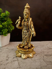 Premium Brass Goddess Meenakshi Idol | Sacred Madurai Amman Murti for Marital Harmony & Vastu
