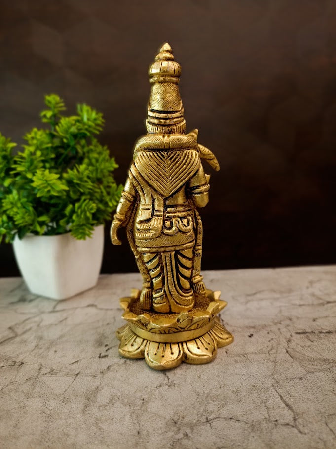 Premium Brass Goddess Meenakshi Idol | Sacred Madurai Amman Murti for Marital Harmony & Vastu