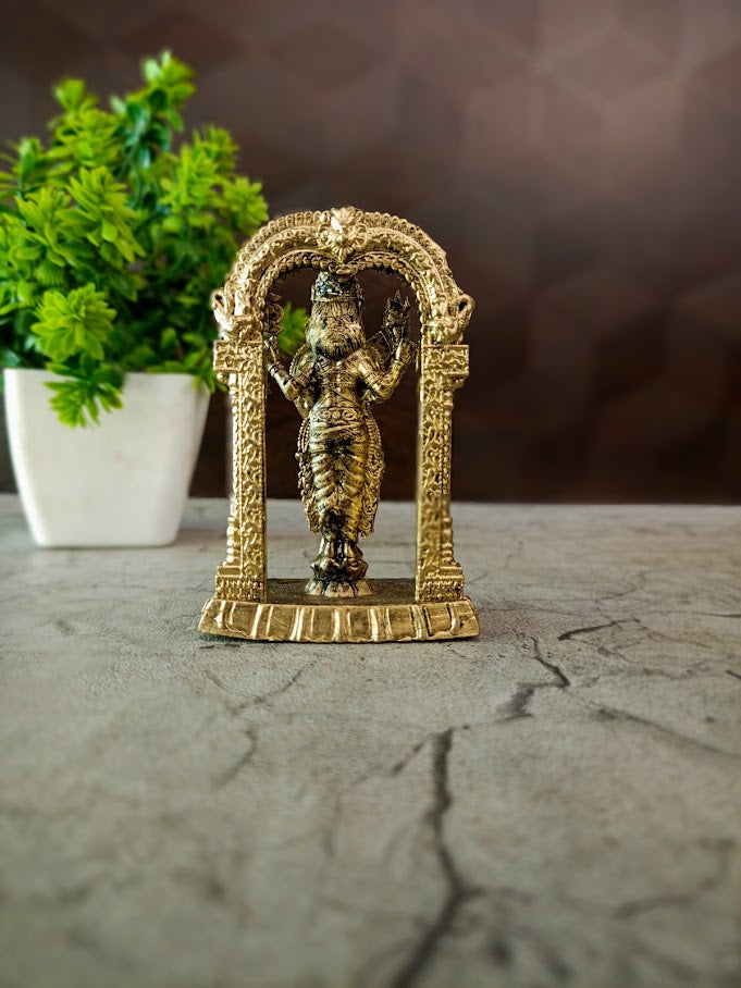 Brass Fine Art Murugan with Arch | Miniature Kartikeya Idol with Prabhavali for Pooja & Car Dashboard