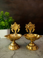 Premium Small Fine Art Brass Perumal Namam Diya | Compact Vishnu Thiruman Deepam for Vastu & Daily Devotion