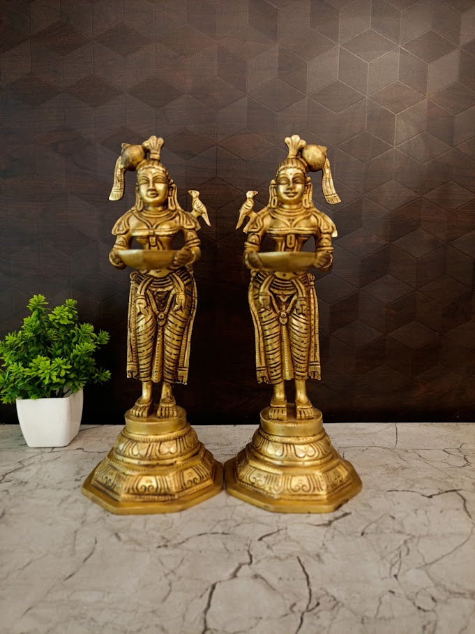 Premium Brass Paavai Vilakku Pair | Traditional Deepalakshmi Diya for Vastu & Heritage Entryway Decor