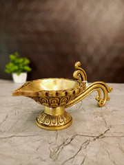 Premium Brass Aarathi Deepam with Peacock Handle | Auspicious Mayil Harathi Lamp for Vastu & Heritage Devotion