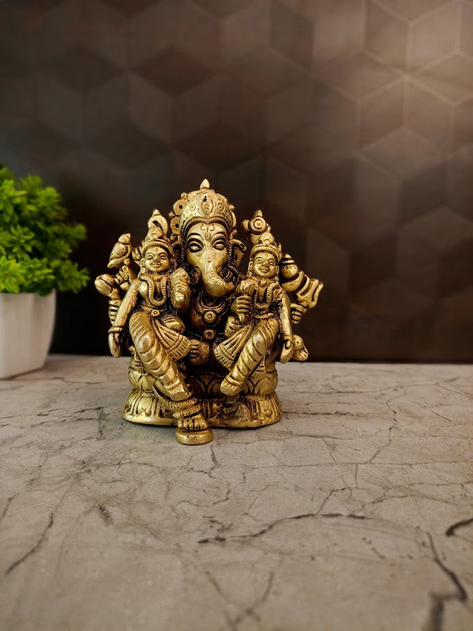 Premium Brass Siddhi Buddhi Ganesha Idol | Complete Divine Family Ganapati for Vastu, Wisdom & Luxury Decor