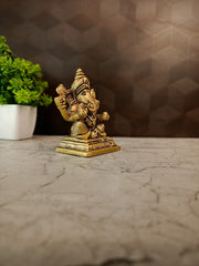 Premium Brass Valampuri Ganesha on Square Base | Siddhi Vinayakar Idol for Vastu & Executive Decor