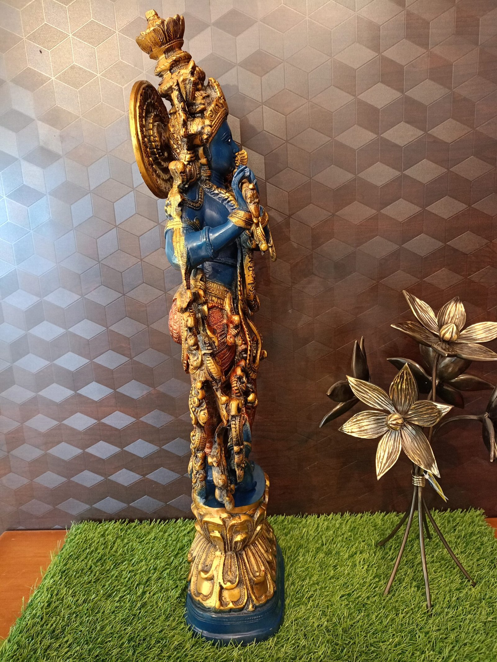 Floral Pattern Brass Batti Diya 2 inch: Gift/Send Festival Merchandize Gifts  Online JVS1205935 |IGP.com