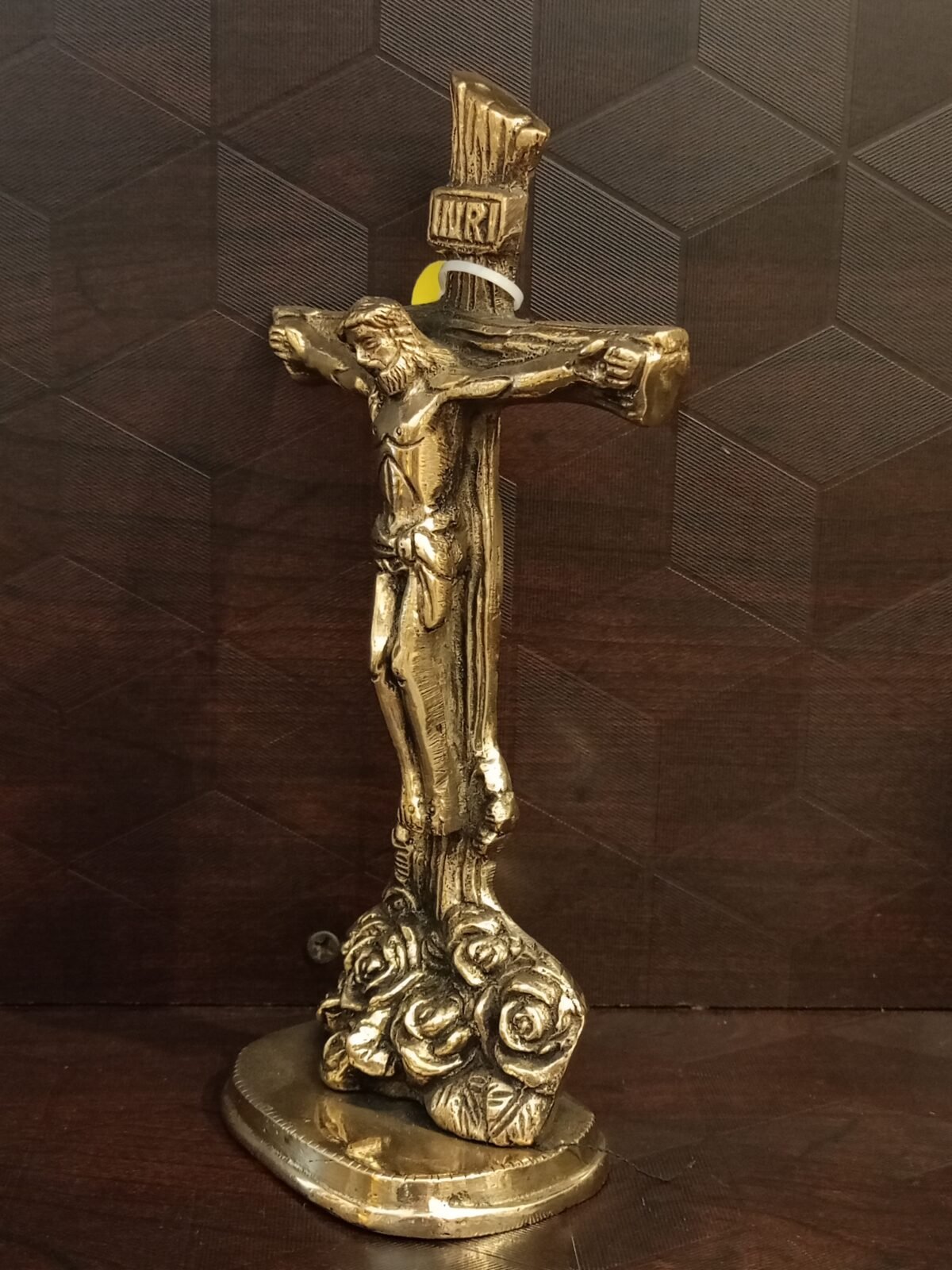 brass jesus cross statue 2 scaled
