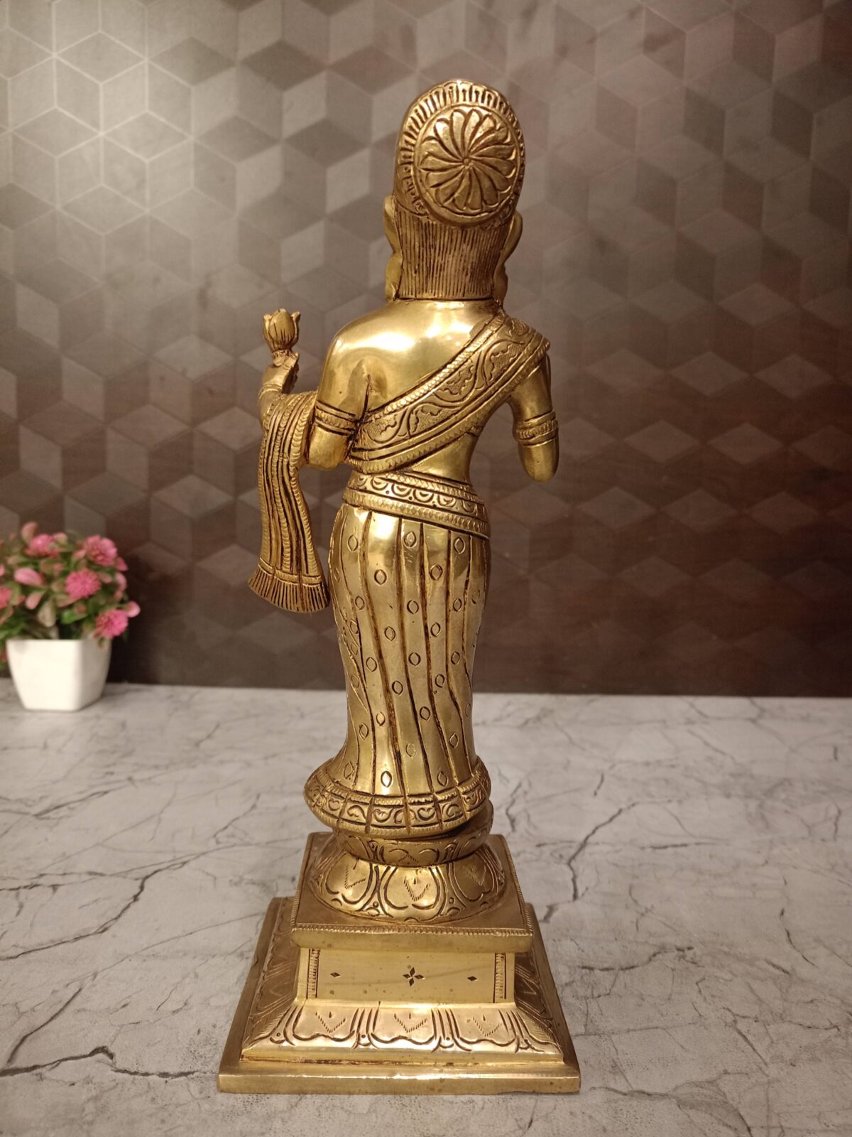 brass decor lady gift home decor vgocart coimbatore india3 scaled