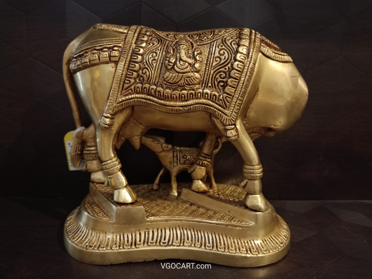 brass kamadhenu with ganesha and lakshmi god portrait idol online coimbatore 3 scaled