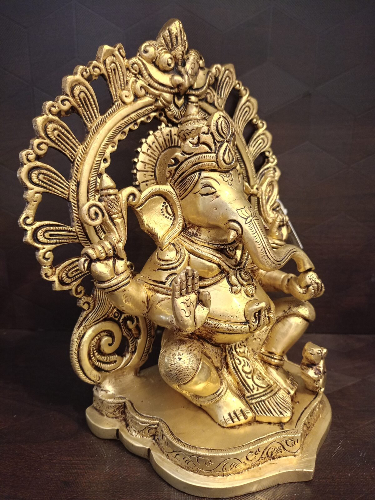 brass ganesha with designer arch 2 scaled