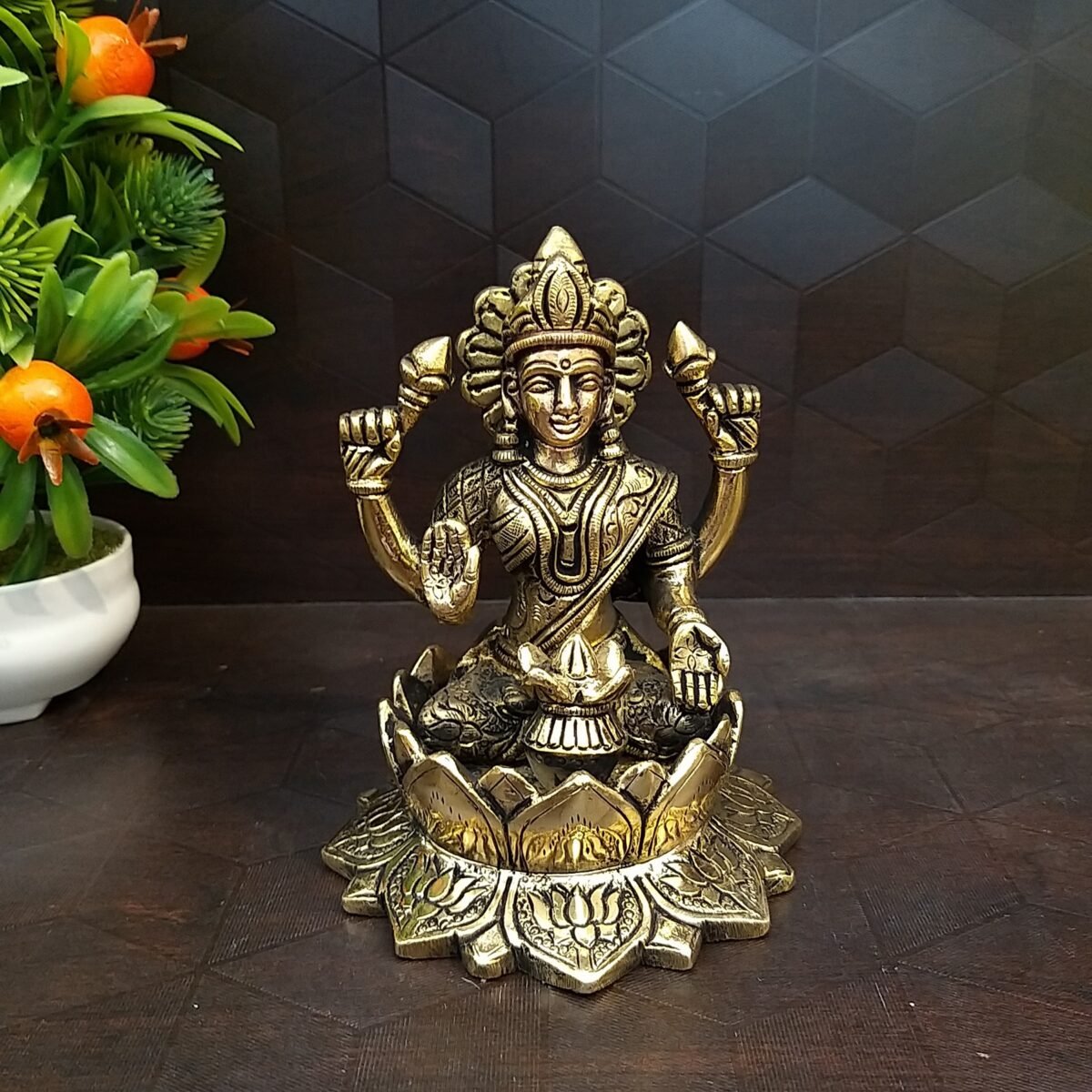 brass maha lakshmi on lotus statue pooja items home decor hindu goddess statues gift buuy online coimbatore 3