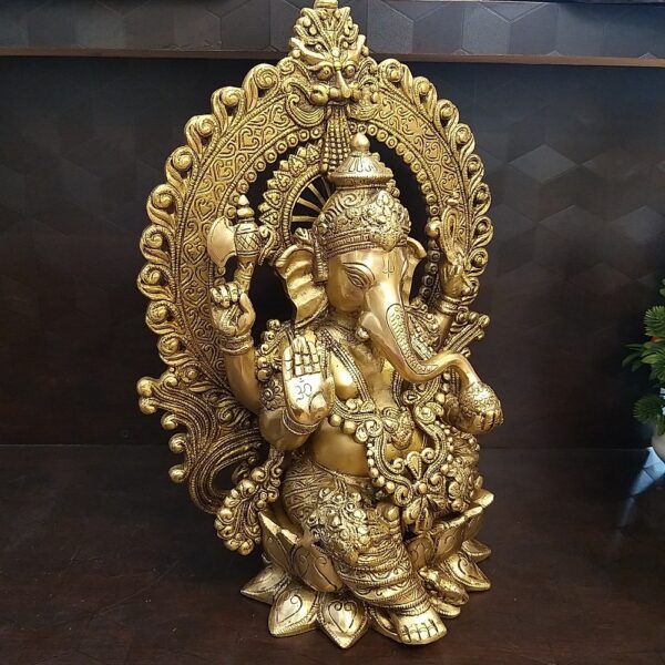 Brass Ganesha Antique Finish with Arch Idol- 16