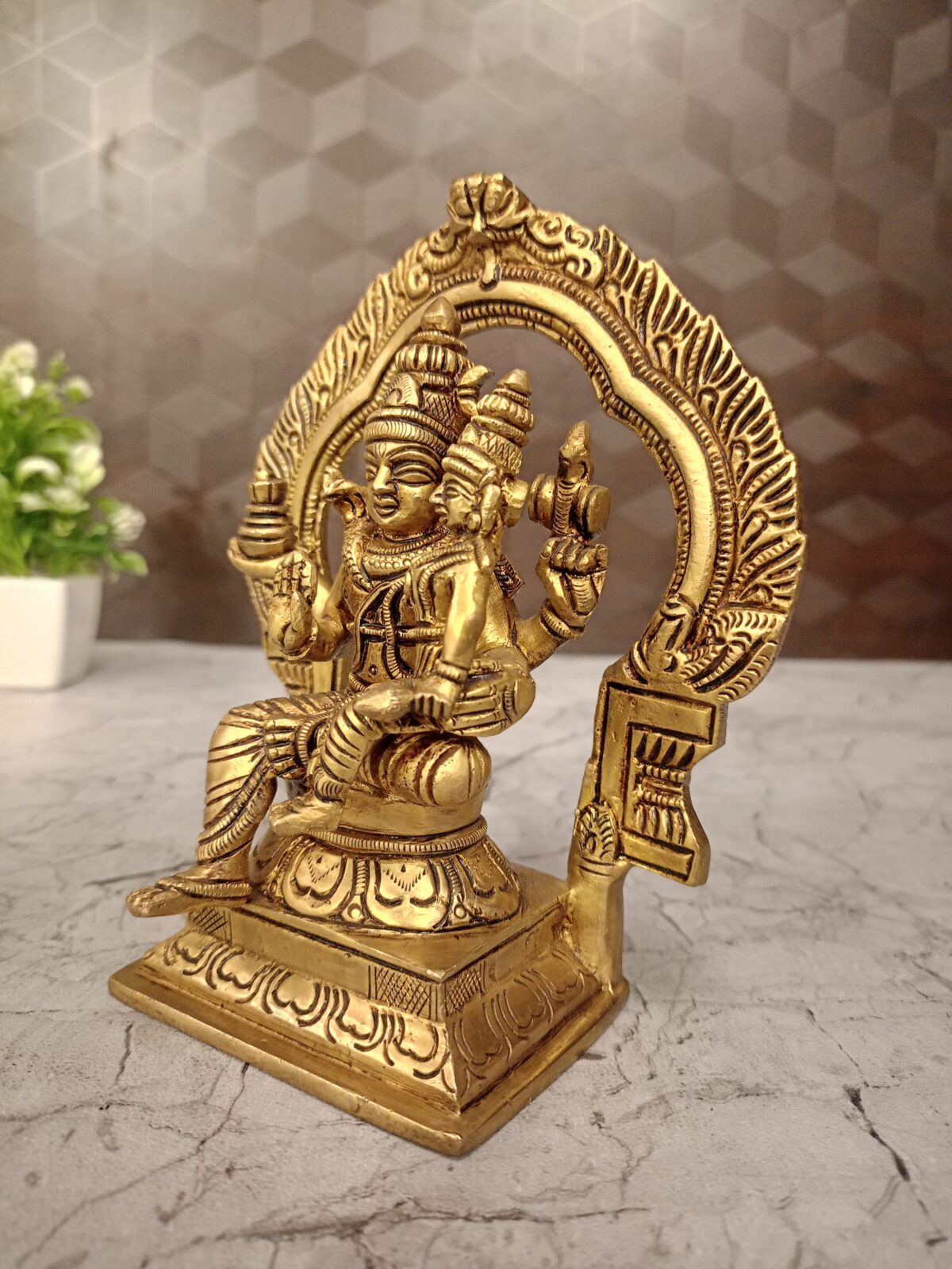 brass arch shiva parvathi pooja gift vgocart coimbatore india1 scaled