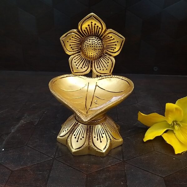 Brass Well Designed Flower Diya