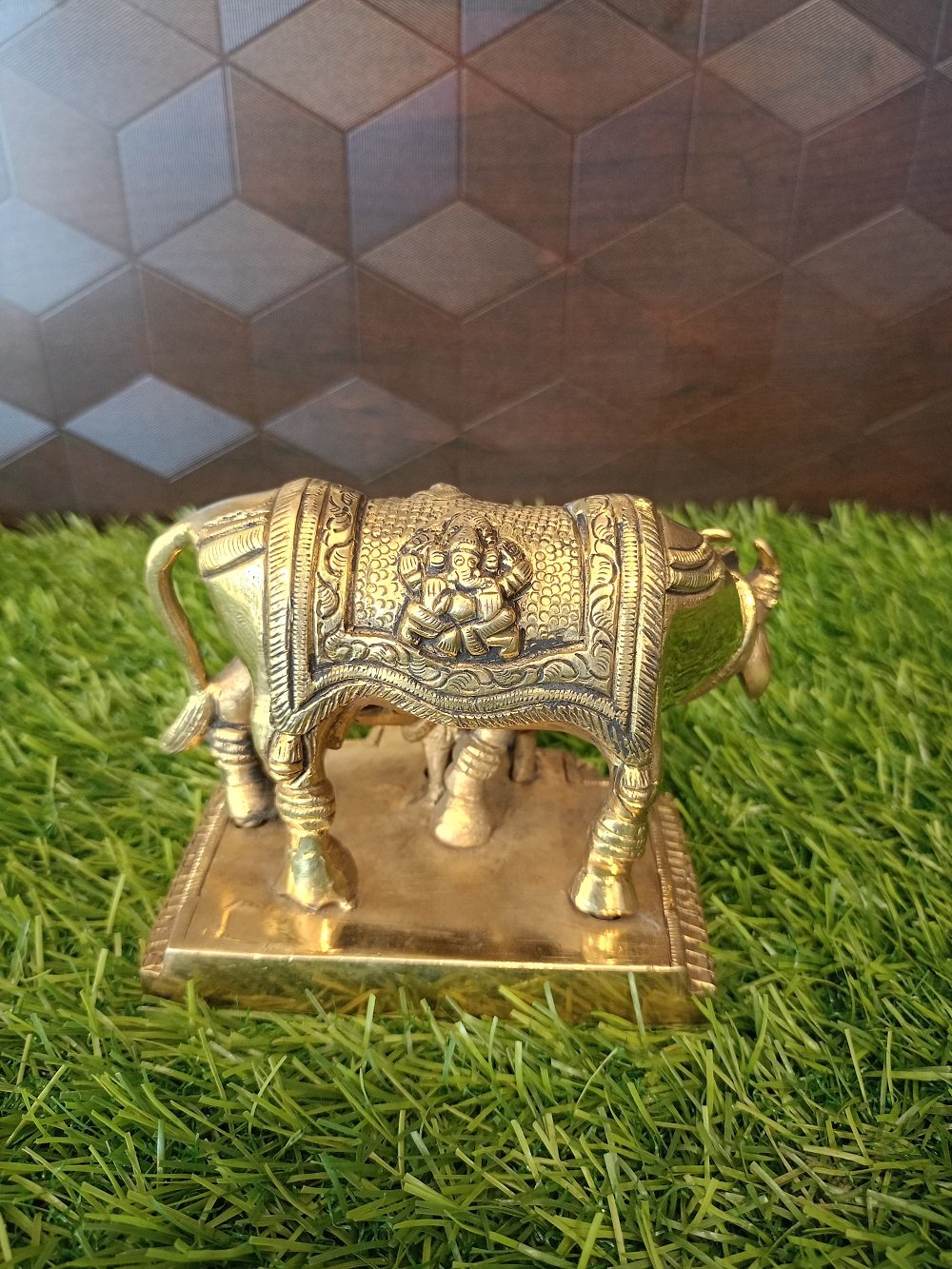 brass kamadhenu with lakshmi ganesha small hindu god statue4 buy online india rm162