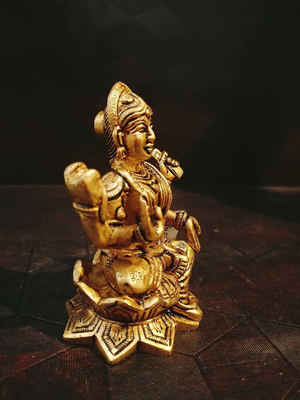 goddess balambikai sitting on lotus base hindu god statue ba113020