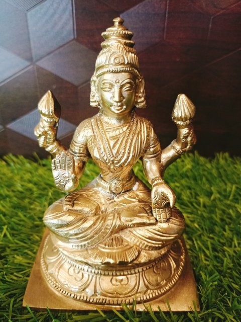 Bronze Lakshmi idol