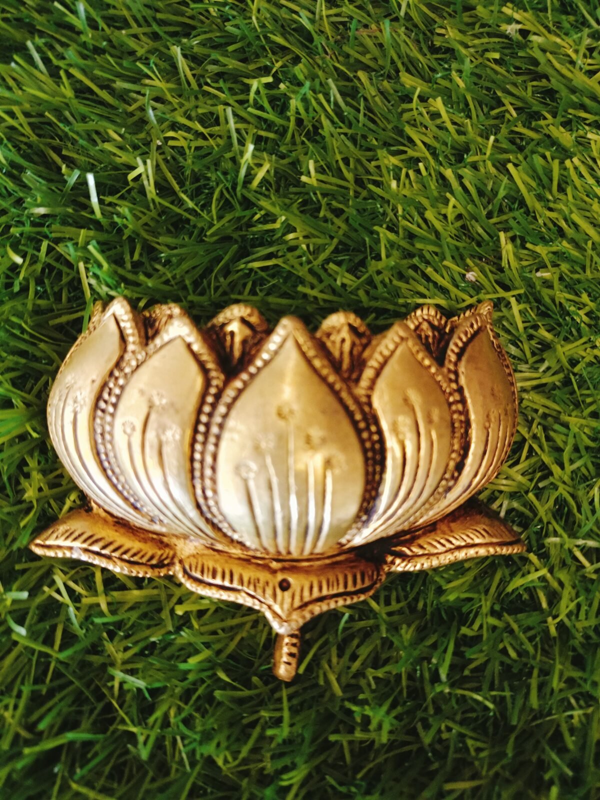 buy brass lotus flower hanging homedecor online india 1 scaled