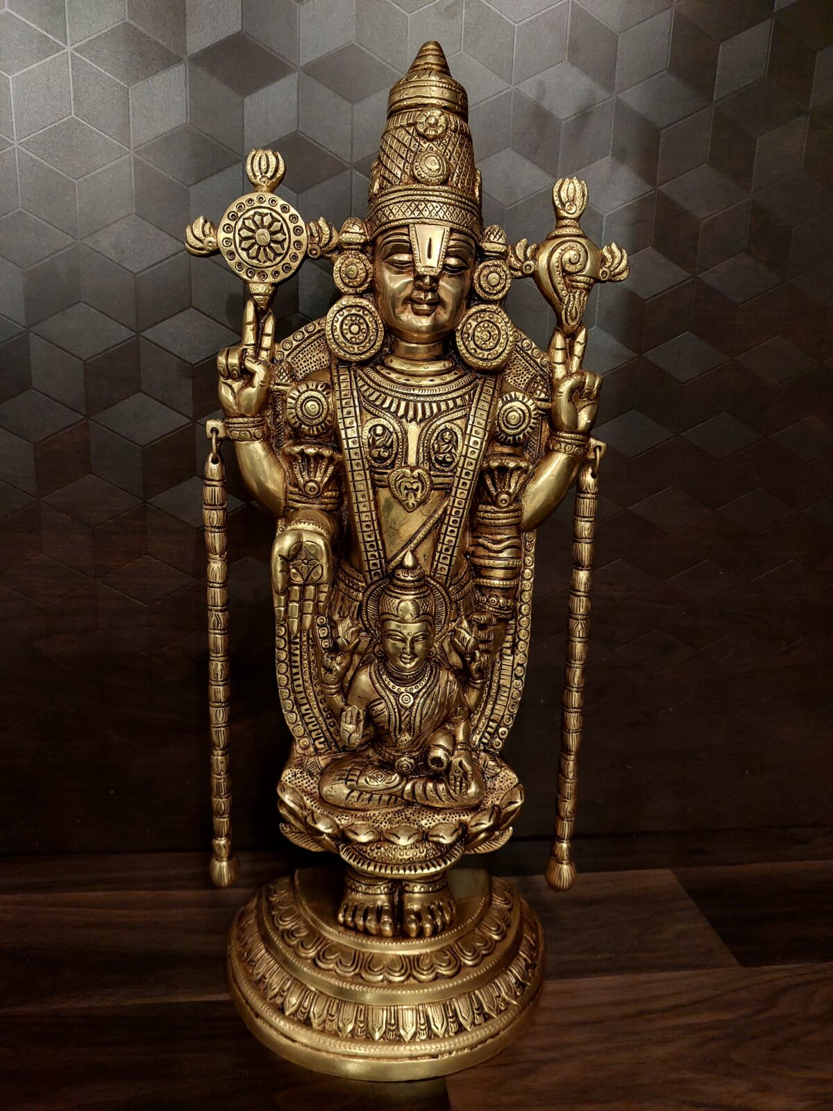 brass balaji with lakshmi idol pooja gift home decor vgocart coimbatore india scaled