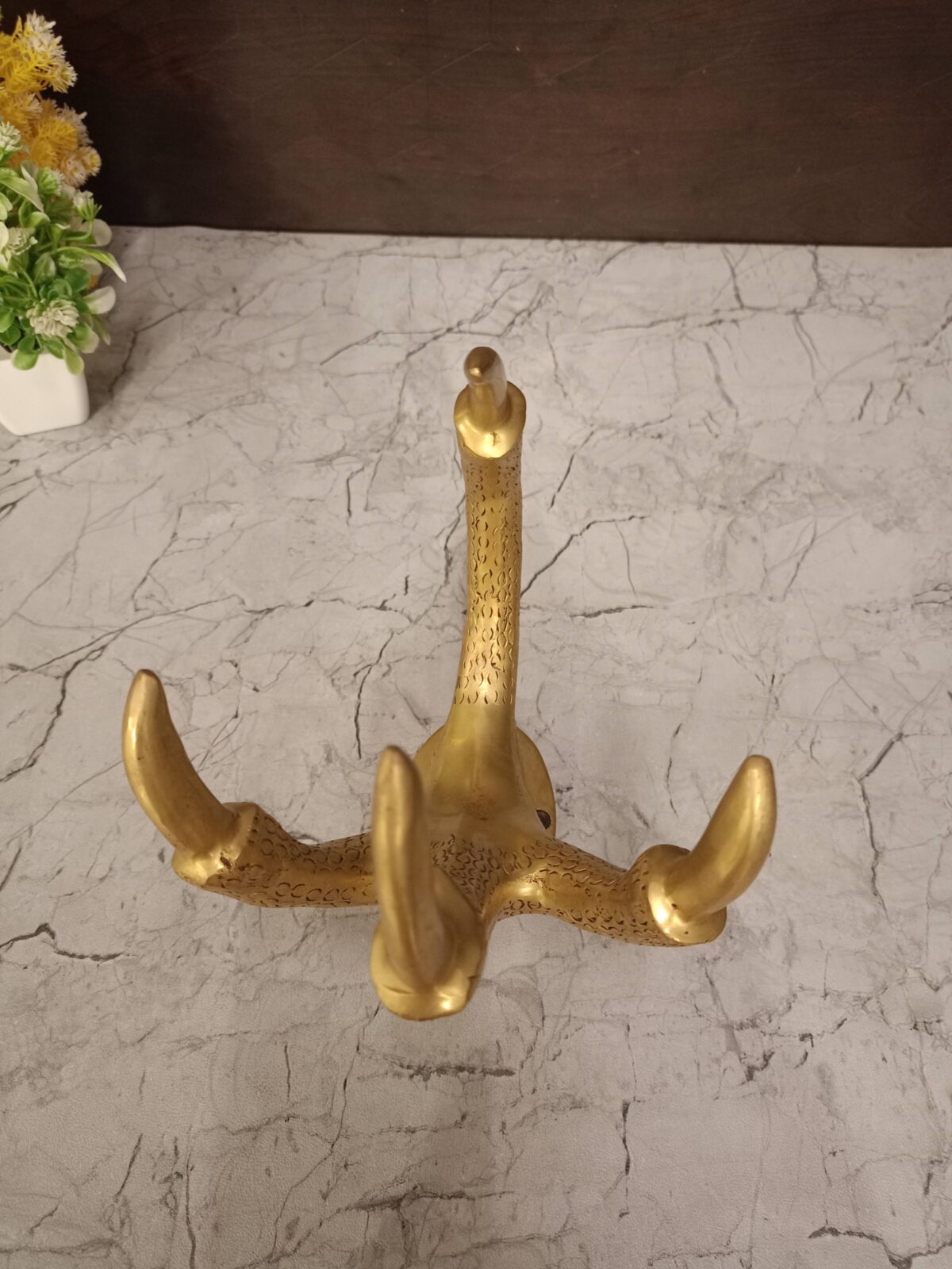 brass eagle leg gift home decor vgocart coimbatore india2 scaled