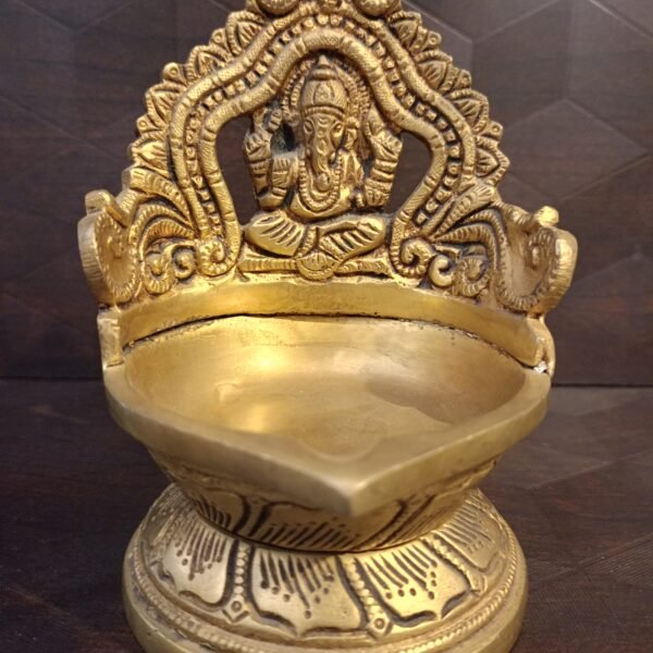 Brass Handcrafted Ganesha Vilaku