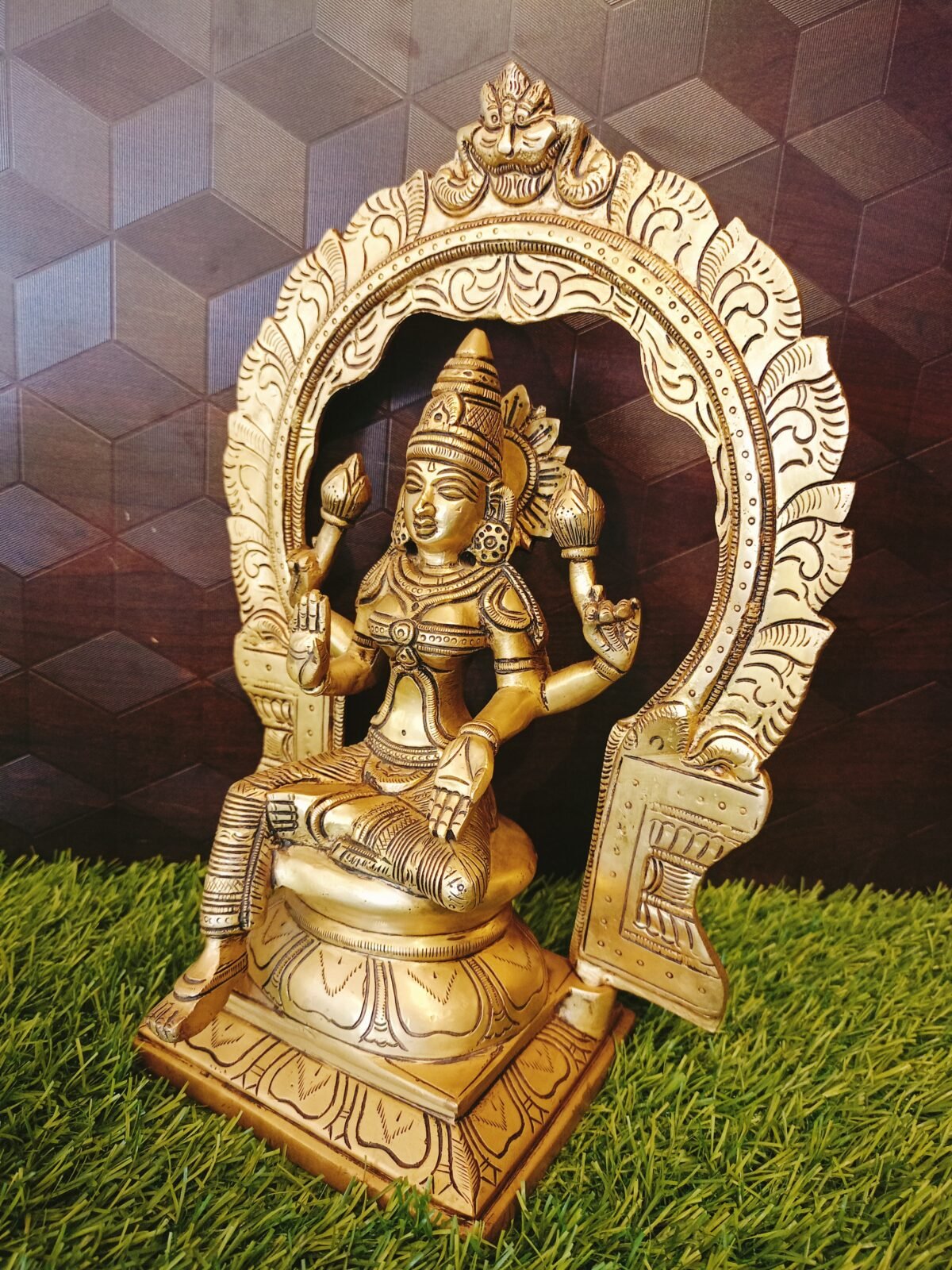 buy brass mahalakshmi with thiruvachi online 2 scaled