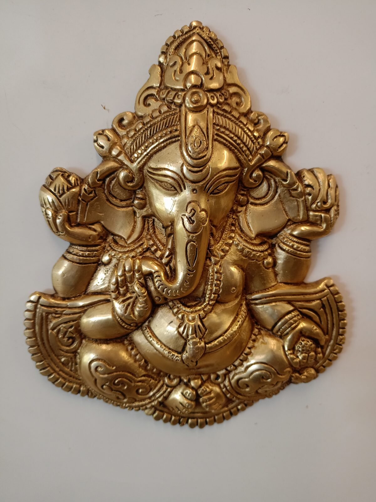 Brass Well Design Ganesha Wall Mount