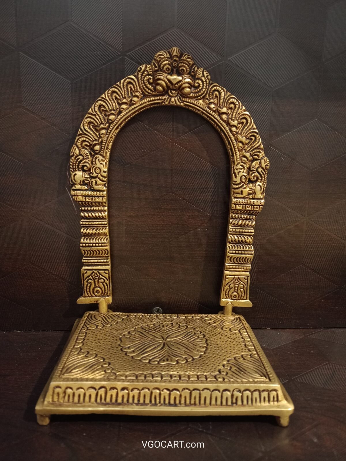 brass prabavalli arch pooja gift vgocart coimbatore india1 2 scaled