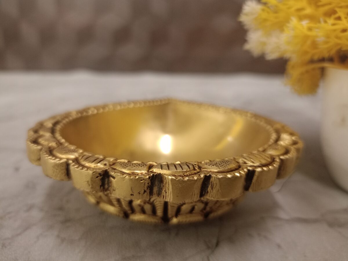 brass designer diya pooja gift vgocart coimbatore india1 scaled