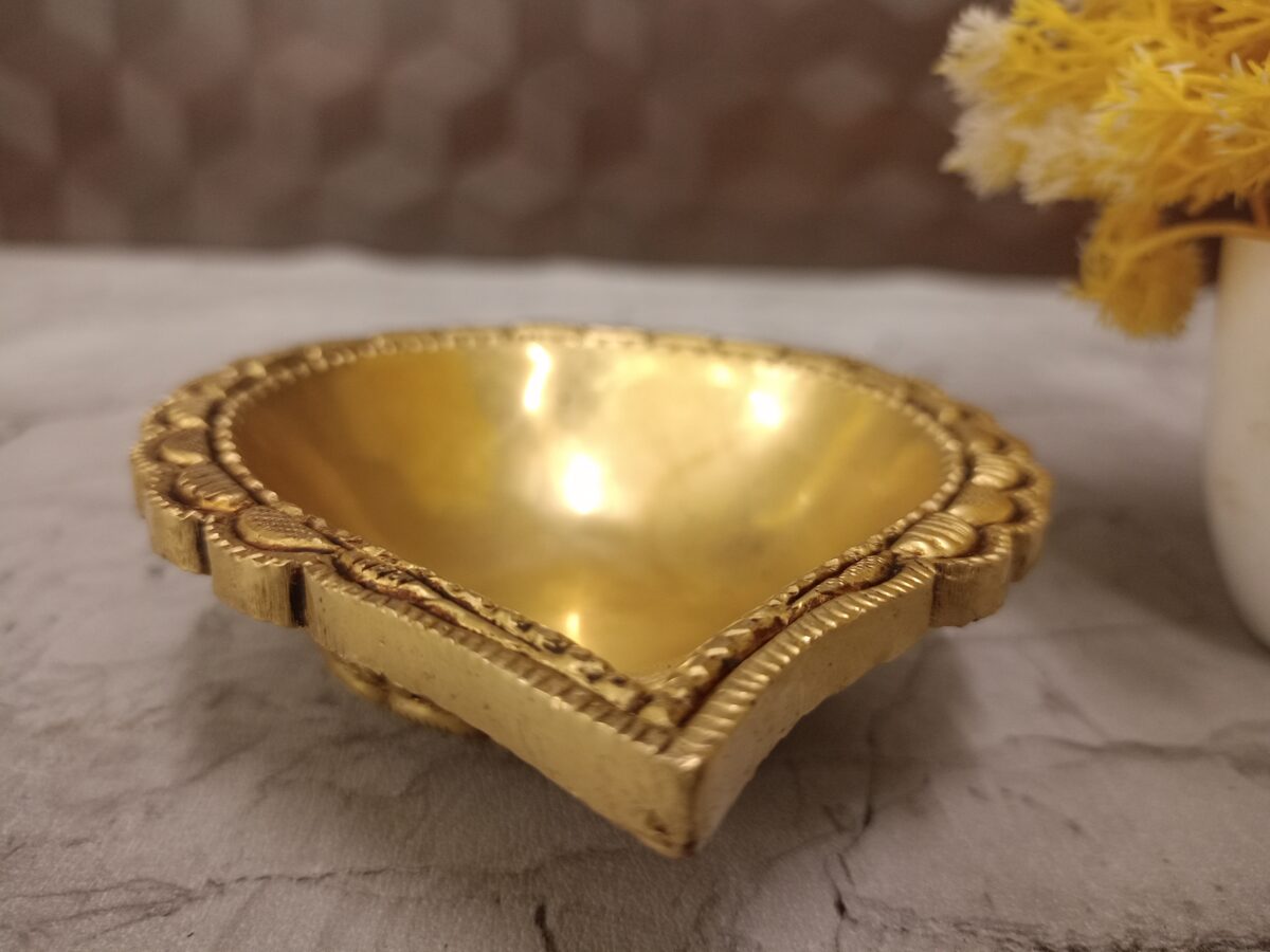 brass designer diya pooja gift vgocart coimbatore india13 scaled