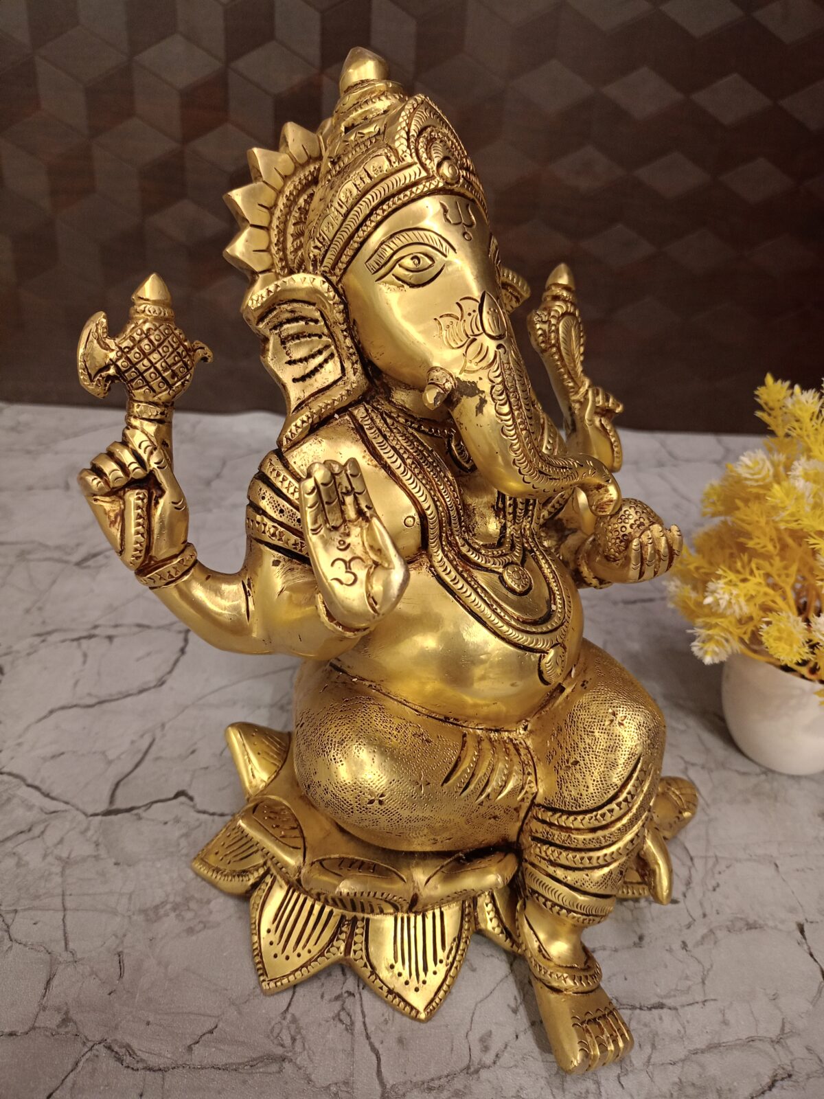 brass ganesha sitting lotus idol pooja gift vgocart coimbatore india1 scaled