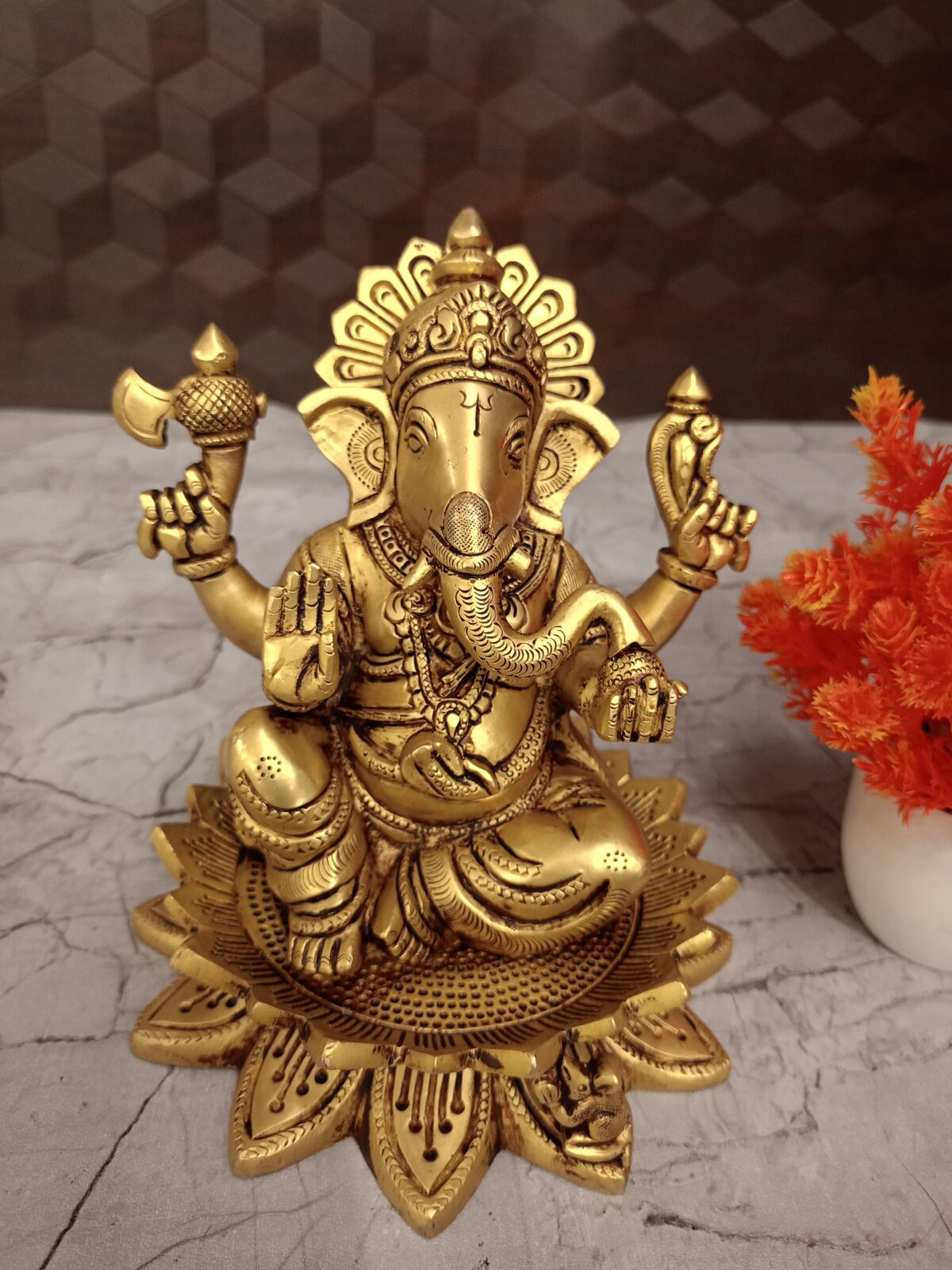 brass ganesha sitting on lotus base vgocart coimbatore india1 scaled