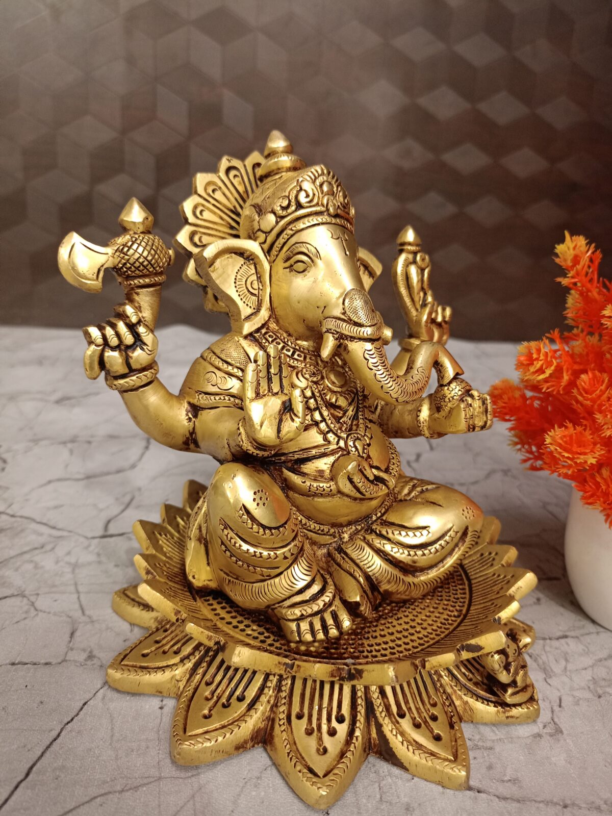 brass ganesha sitting on lotus base vgocart coimbatore india23 scaled