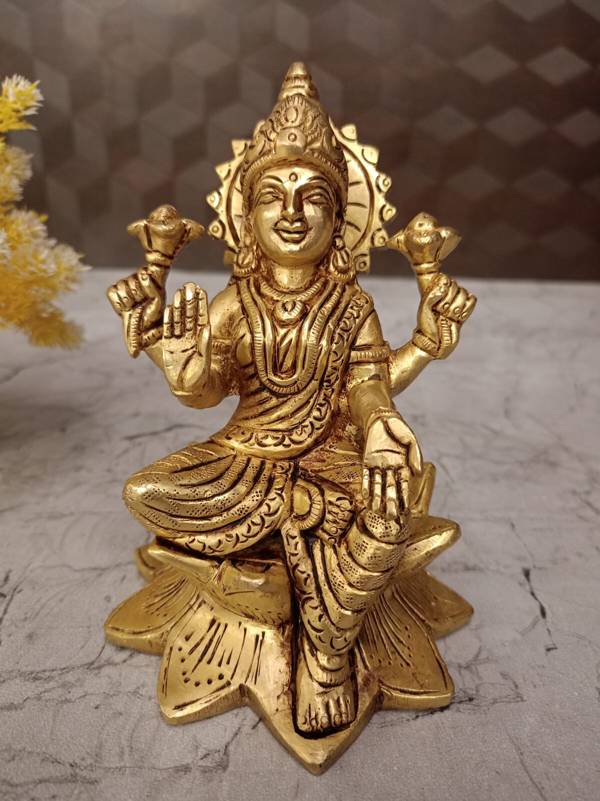 brass lakshmi idol pooja gift antique handcraft vgocart coimbatore india3 scaled