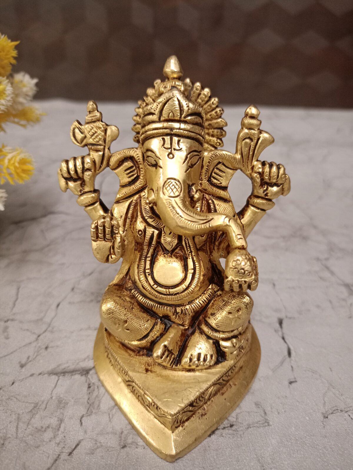 brass ganesha sitting heart base gift pooja vgocart coimbatore india scaled