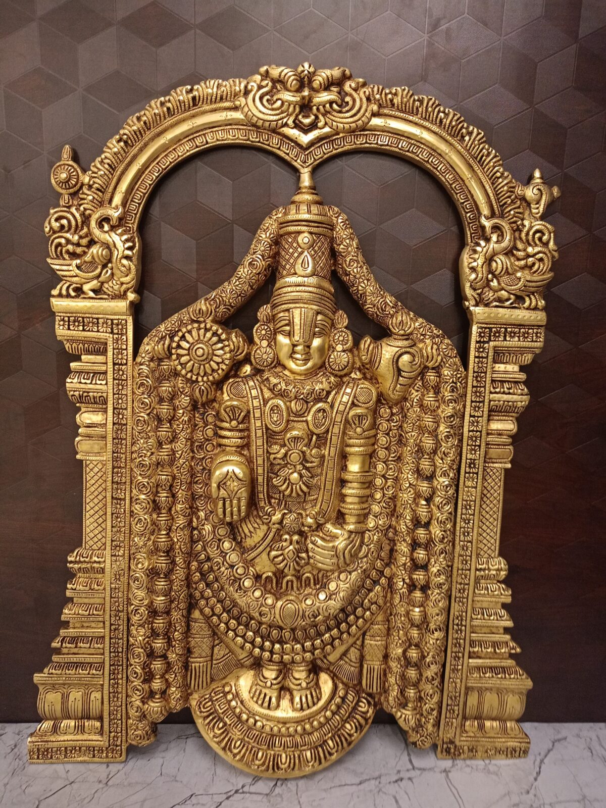 brass wall mount peumal idol pooja gift handcraft vgocart coimbatore india scaled