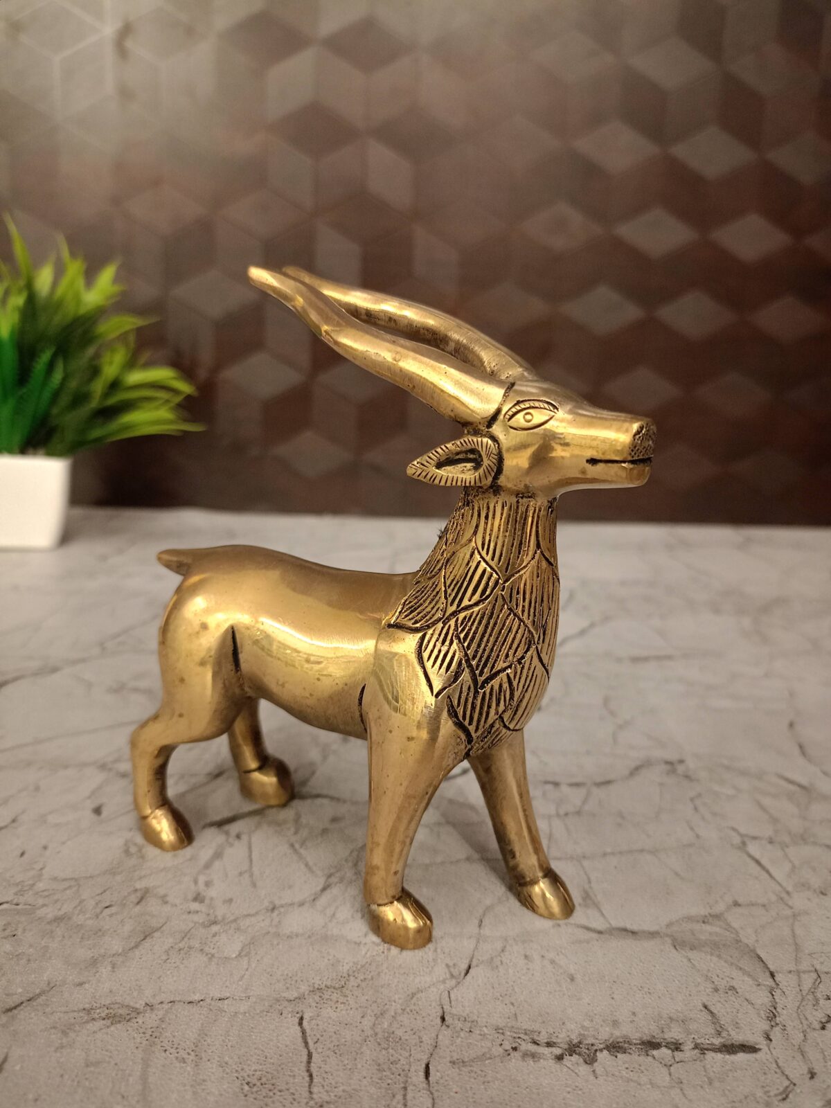 brass big deer gift home decor vgocart coimbatore india3 scaled