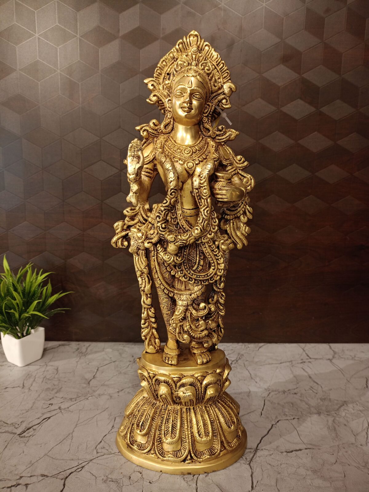 brass decor lady vgocart coimbatore india scaled