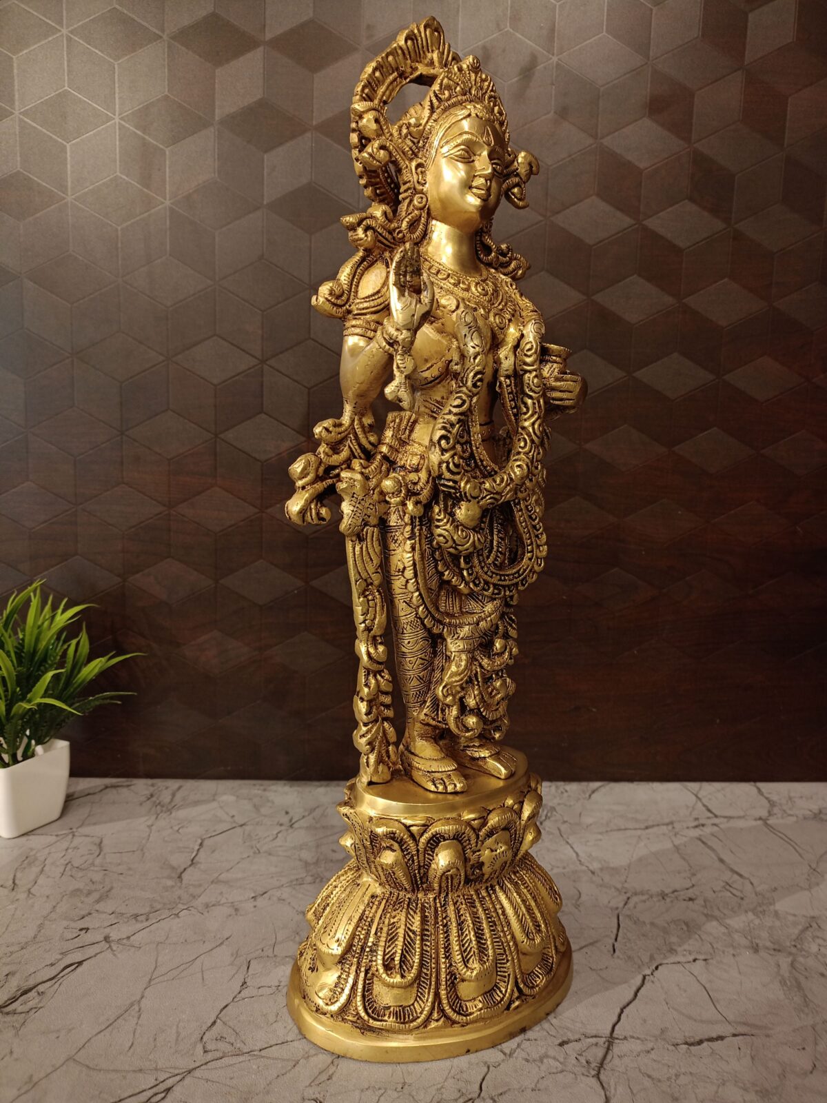 brass decor lady vgocart coimbatore india12 scaled